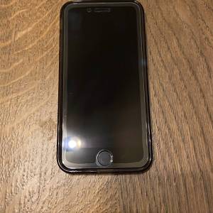 iPhone SE2 2021.