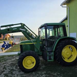 JOHN DEERE 6310 SA UTOVARIVAČEM,ZRAK