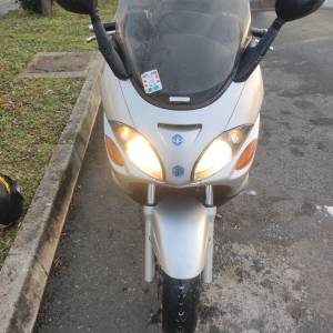 Maxi skuter Piaggio X9 180ccm
