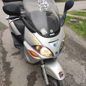 Maxi skuter Piaggio X9 180ccm