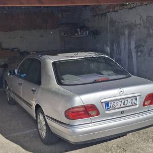 Mercedes E klasa w210