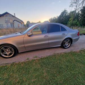 Mercedes e320 avangard Hitnoo!