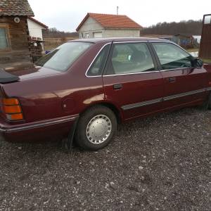Oldtimer automobil Ford scorpio
