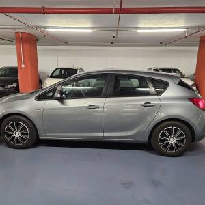 OPEL ASTRA J 1.7 CDTI 81kW