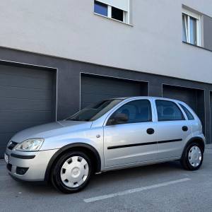OPEL CORSA //103tkm//prvi vlasnik//HR auto//klima//odličan//