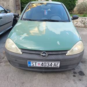 Opel Corsa 2001 godiste
