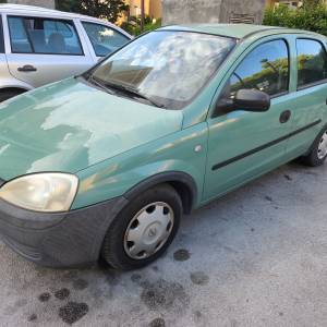 Opel Corsa 2001 godiste