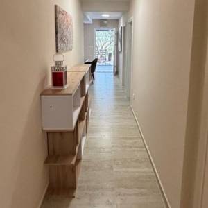 OREBIĆ, NOVOUREĐEN 3-SOBNI APARTMAN 88 m2 + TERASA + PARKIRNO MJESTO