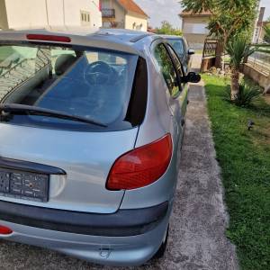 Peugeot 206 1.4 benzin