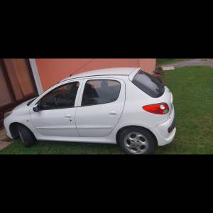 Peugeot 206+ 2012.