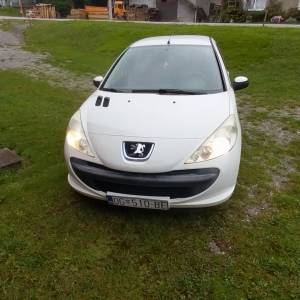 Peugeot 206+ 2012.