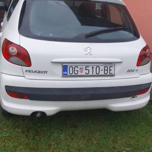 Peugeot 206+ 2012.
