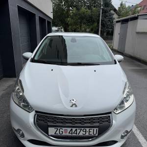 PEUGEOT 208 /92tkm/prvi vlasnik/HR auto/klima/odličan/