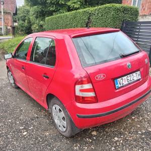 PRODAJE SE ŠKODA FABIA U SUPER STANJU