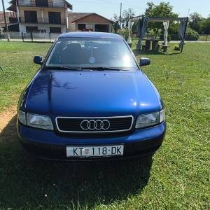 Prodajem auto