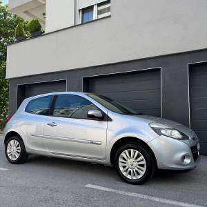 RENAULT CLIO /139tkm/prvi vlasnik/HR auto/klima/odličan/