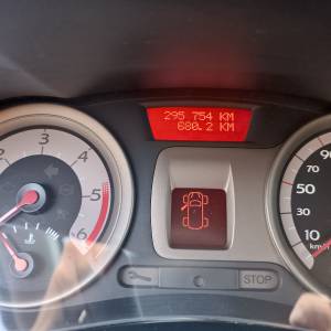 RENAULT CLIO 1.5 DCI