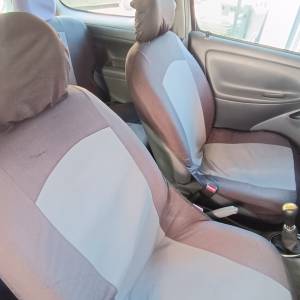 Toyota Yaris 1.0 vtt-i 130000 km klima servo odlično radi i vozi