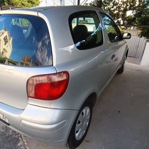 Toyota Yaris 1.0 vtt-i 130000 km klima servo odlično radi i vozi