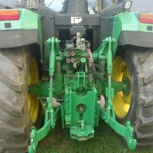 Traktor John Deere 6810