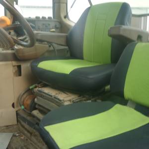 Traktor John Deere 6810