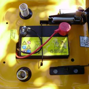 TRAKTOR KOSILICA CUB CADET LT2 NS96