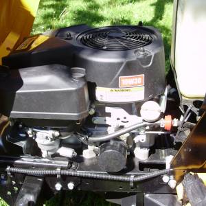 TRAKTOR KOSILICA CUB CADET LT2 NS96