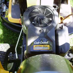 TRAKTOR KOSILICA CUB CADET LT2 NS96
