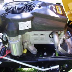 TRAKTOR KOSILICA CUB CADET LT2 NS96