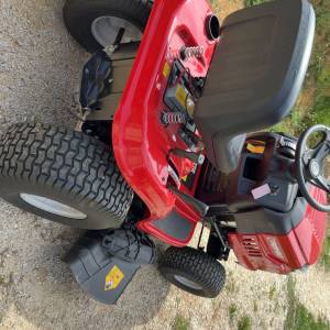 Traktor kosilica MTD