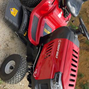 Traktor kosilica MTD