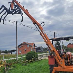 Utovarivač za gnoj
