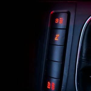 VW Golf 6 2.0 TDI Highline - Vlasnik 9 god. - Registriran godinu dana