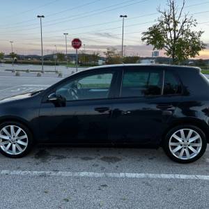 VW Golf 6 2.0 TDI Highline - Vlasnik 9 god. - Registriran godinu dana