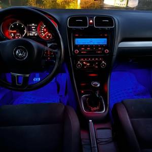 VW Golf 6 2.0 TDI Highline - Vlasnik 9 god. - Registriran godinu dana