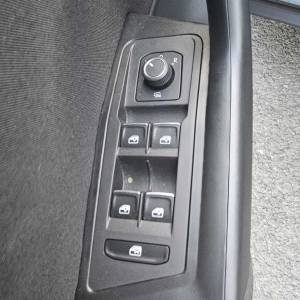 VW T-ROC 1,5 TSI SPORT, registriran do 09/26 u odličnom stanju