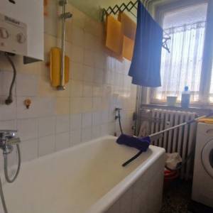 ZAGREB, SAVSKA ul., 2-SOBAN STAN 65 m2 (prodaja)