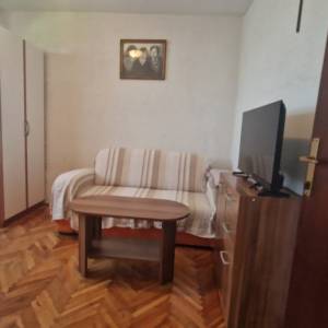 BREZOVICA, KUĆA SA 2 STANA, POMOĆNA ZGRADA ( STAN) I VELIKA OKUĆNICA (