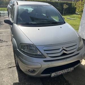 Citroen C3 s plinom