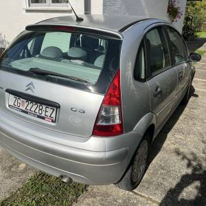 Citroen C3 s plinom