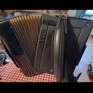 Harmonika 120 bass, 4-glasna
