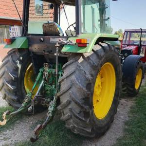 John Deere 3050