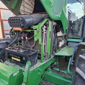 JOHN DEERE
