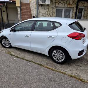 Kia Ceed 1.6 CRDI..2016g..Euro 6..servisna knjiga..Reg do 06/26