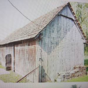 Kuća s okućnicom i livada