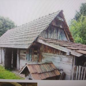 Kuća s okućnicom i livada