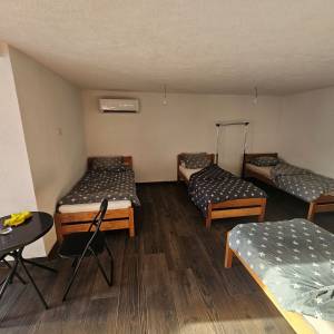 Kuća za najam za 52 radnika, Kaštelir, Istra