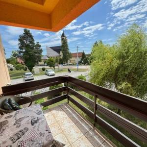 LASINJA - CENTAR, kuća katnica, dupla garaža, parcela 1.000m2