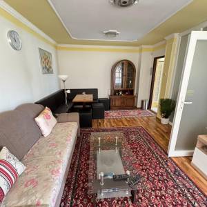 LASINJA - CENTAR, kuća katnica, dupla garaža, parcela 1.000m2