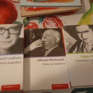 LOT komplet  knjiga,7 komada